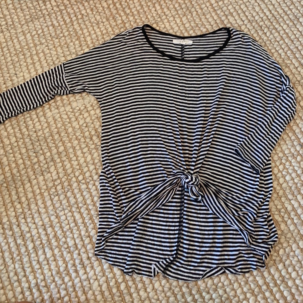 3-4 sleeve shirt.